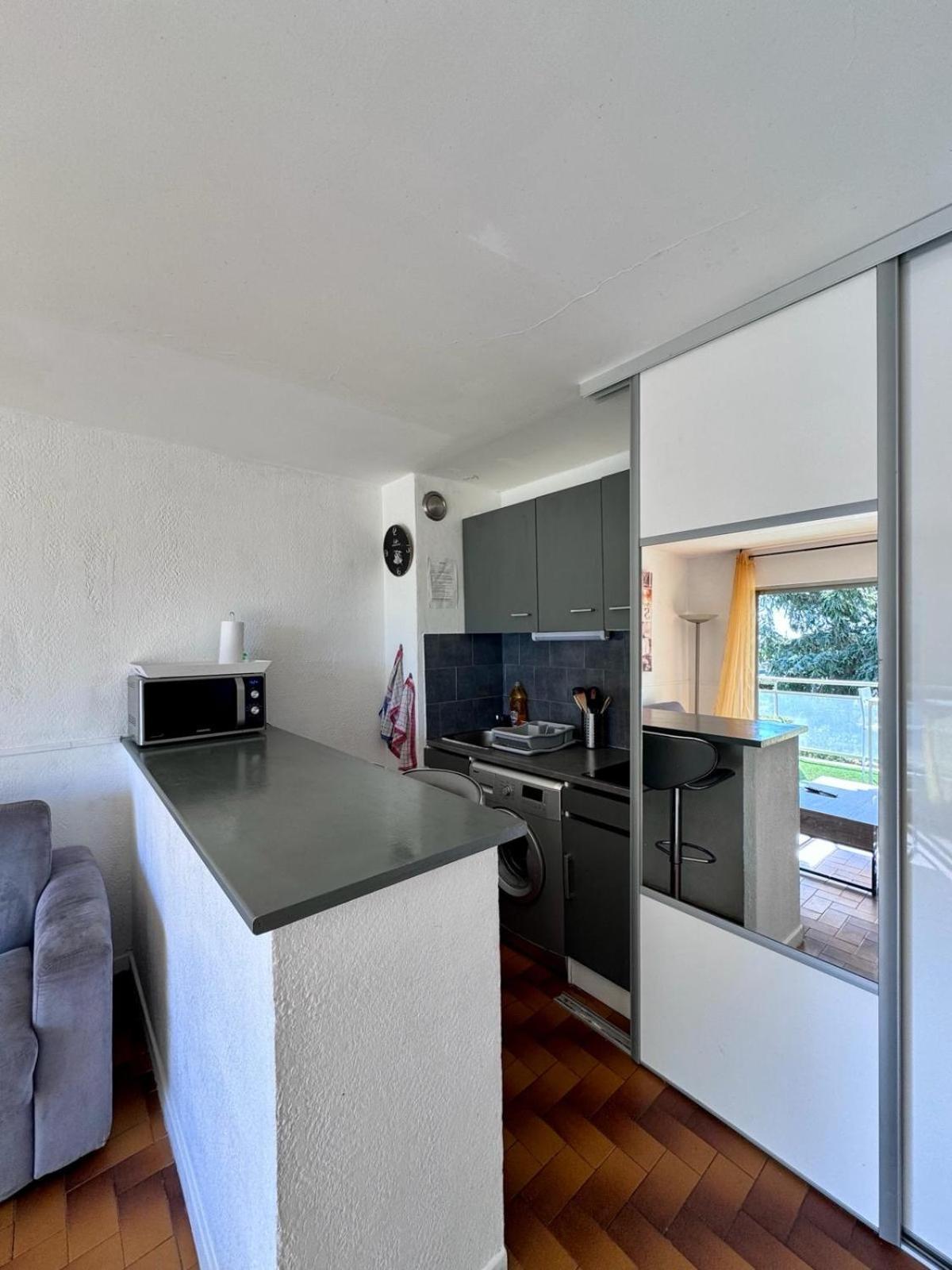 Beau Studio Climatise Face A La Mer ลาซิโอตาต์ ภายนอก รูปภาพ